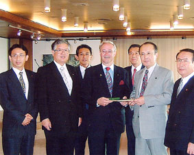 �w�h�C�c�E�|�X�g�x�{�Ђɂ�