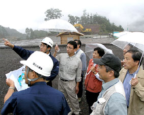 �ړ]��֒n�̑�������ōH������������������󂯂�