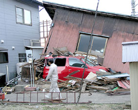 ���󂵂������ɉ����Ԃ��ꂽ���Ɨp�ԁ��x�V�����V�����n��