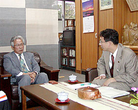 �|�x������