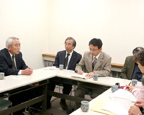 ���˃��K���[�����ŏ��X��A����ꖱ�����ƍ��k