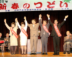 �S���ɂ����Ȃ���s�c�I���̗\����ƂƂ��ɉ��Q���҂̐����ɉ�����