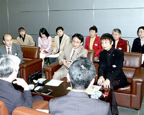 �����S���ɗ��p�҂̗v�]�͂���