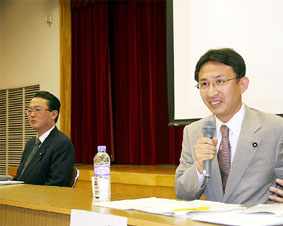 �D�c�O�@�c���i���j�Ƃ̌��J���_��Ō����@�i��̗�����咣���܂���