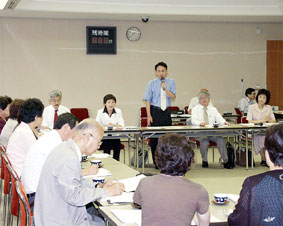 �}��ʌ��ς̍����E�����̗v�]�𕷂����k��ɏo��