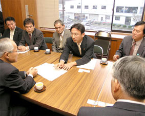 �s���s�ɂ�