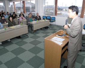 ���c�s�̌��ǂ��ɂ�