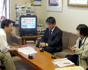 ���É��s�w�Z�����E���J���g���̑�\�̕�����u�`�������ɕ��S�����Ƌ��珔���������̊g�[�����߂鐿��v�ɂ��Ă̋��͗v�����󂯁A���k