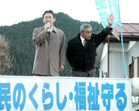 �Ȗ؁E���쒬�ŊX������