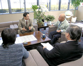 ��ʁE�O�F�^�эF�������ƍ��k