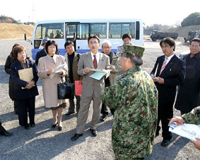 �����ˌ��ꌚ�ݗ\��n�Ő����𕷂�