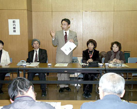 ��ʁE����s���񍐉�ō����