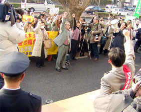 �A�X�x�X�g��Q�҂�̐���f��������