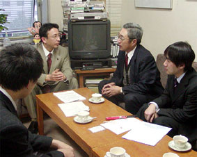 ��ʌ��ی��㋦��̑�\�炩�玩�勤�ς�ی��Ɩ@�̓K�p���O�Ƃ��邱�Ƃ����߂�v���������A���k