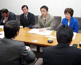 �S����n�ւ̕ČR�@�P���ړ]���̈��}���ςƑ�����c��̗v���ɓ���