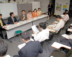 �����L�҃N���u�ŋL�҉