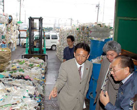 ���T�C�N���Ǝ҂���������󂯂�