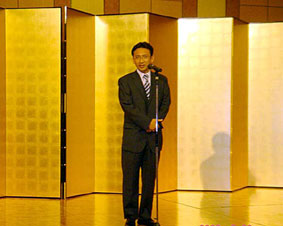 �������M�p���Ɂi�Ђ����񁁋��ӂȂ���j�J�����c�́u�����a�����j����v�ɏo��