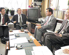 ������ƉƓ��F��S�����c��i�������j�̑�\�炩��2007�N�x���̎{��ɑ΂��钆����ƉƂ̏d�_�v�]�E�񌾂������Ƃ�A���k