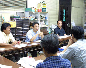 �J���҂�����Ԃ𕷂�