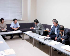 ���Ԋ�n�z���\��̒n�΋�~�T�C���i�o�`�b�R�j���Ő������󂯂�