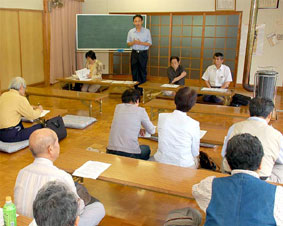 �Z���̕���������b���𕷂�