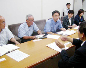 ��ʁE���Ԏs�̓��ԗX�֋ǏW�z�Ɩ��ĕҖ��ő����Ȃ̐����󂯂�