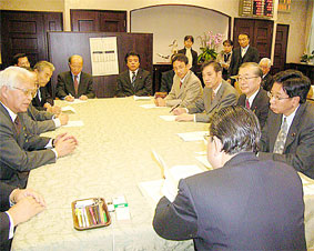 ���ݍ��ۋ����������Ȃɐ\������