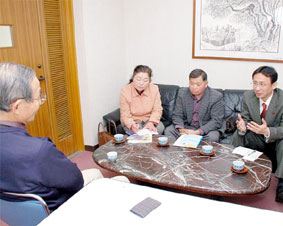 ��ʁE�{���s�Ɛ[�J�s�̏�Q�Ҏ{�݂�K�₵�A���k