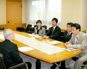 ��ƗU�v�ƌٗp���ő啪���ΐ앛�m���ƍ��k