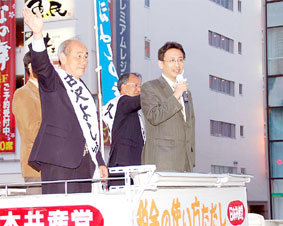 埼玉・川口市議選を応援=4月19日