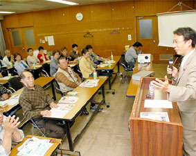 ��ʁE�����s�̌��ݘJ���Ҍ㉇��̌��N�W��ōu��