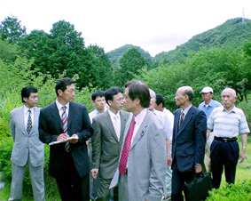 �������ƃ`�F�b�N�c���̉�ŁA�O���[���s�A��I�����@