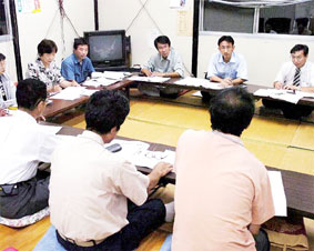 �V���E�������̂̉e���Ȃǂ𕷂���荧�k