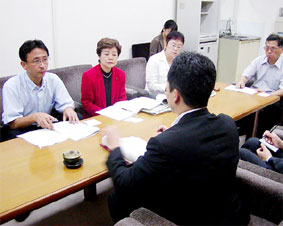 ����`�̉ߑ�Ȏ��v�\���^�����Ȃ̐����󂯂�