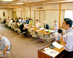 ��ʊv�V���u07�N�x�𗬁E�Z�~�i�[�v�ō����