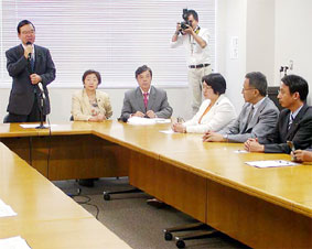 �񑊎w���ɂ̂��ލ���c���c����ɏo��