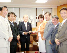 ��ЎҎx���Ŗh�Б��ɗv���^�Z��{�̂��Ώۂ�