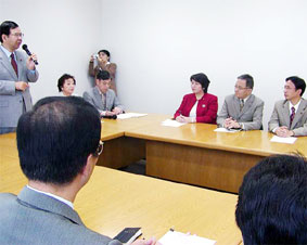 �Վ�����̉���������c������O�ɂ����Ȃ�ꂽ�c���c����