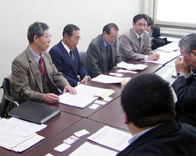 ���E���P�Y�������Ɓ^�߉ϐ싙���Ȃǂ́u���搅�����݂̒��~�v�̔_���ȗv���ɓ���