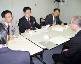 �����U�����Ԋ��ԎЈ�1500�l���ق̖��^���Ј�����v��