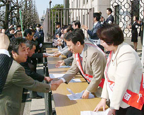 �u�S�����A3�E25������@�˔j�A�d���m�ہA�����E�P�����グ�������N�W��v��̐���f��������