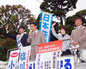 �Ȗ؁^�����s���ŊX������i��