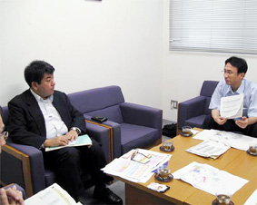 �e�v�R�P�[�u���e���r