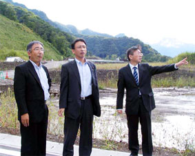 �\��n�𒲍�