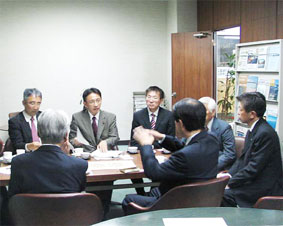 ���Z��@�̉e���ȂǍ���s�ŕ������^�Q�n