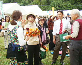 ����s���t�F�X�e�B�o��