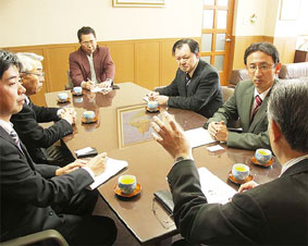 ��؏r������(�E��O)��