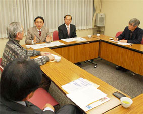 ������Ɖƌ㉇��̍��k��^���