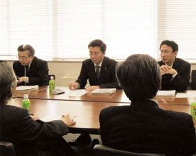 ���{�����̘J���g�����A���i�����J�A�j�ƍ��k